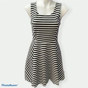 Express Black White Stripe Sleeveless Fit Flare A Line Dress - Size Small
